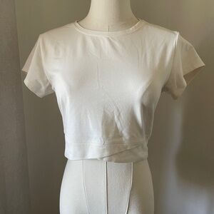 Powerchill Cropped Crewneck Short Sleeve Top - ivory/off white. M. EUC